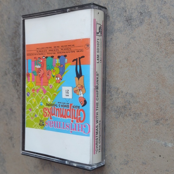 Vintage Alvin and the Chipmunks Christmas with the Chipmunks Tape - Picture 4 of 7